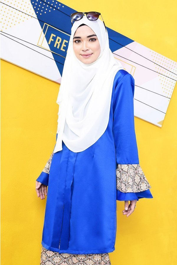 Baju Kebarung Batik Nora – Royal Blue – MuslimahClothing.Com