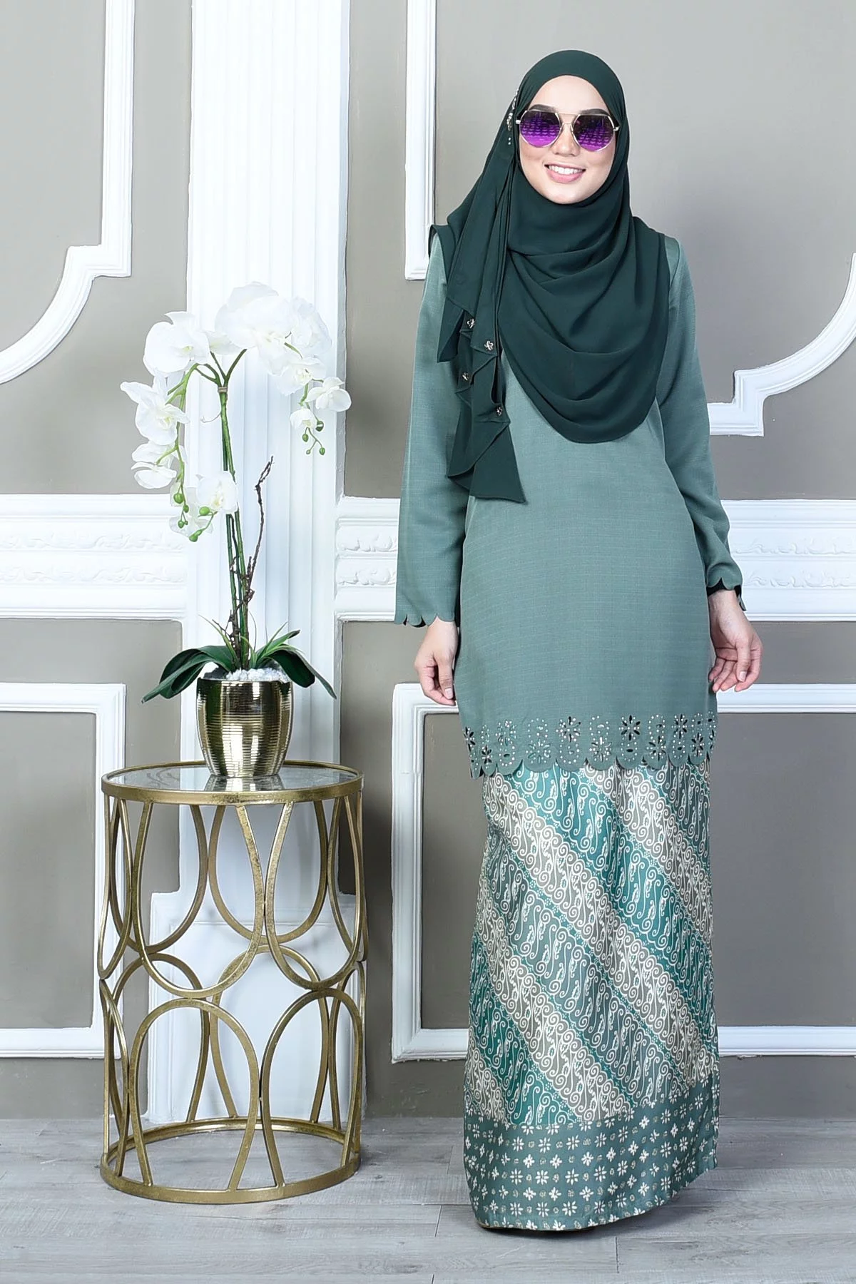 Baju Kurung Batik Lasercut Fatimah - Magic Green