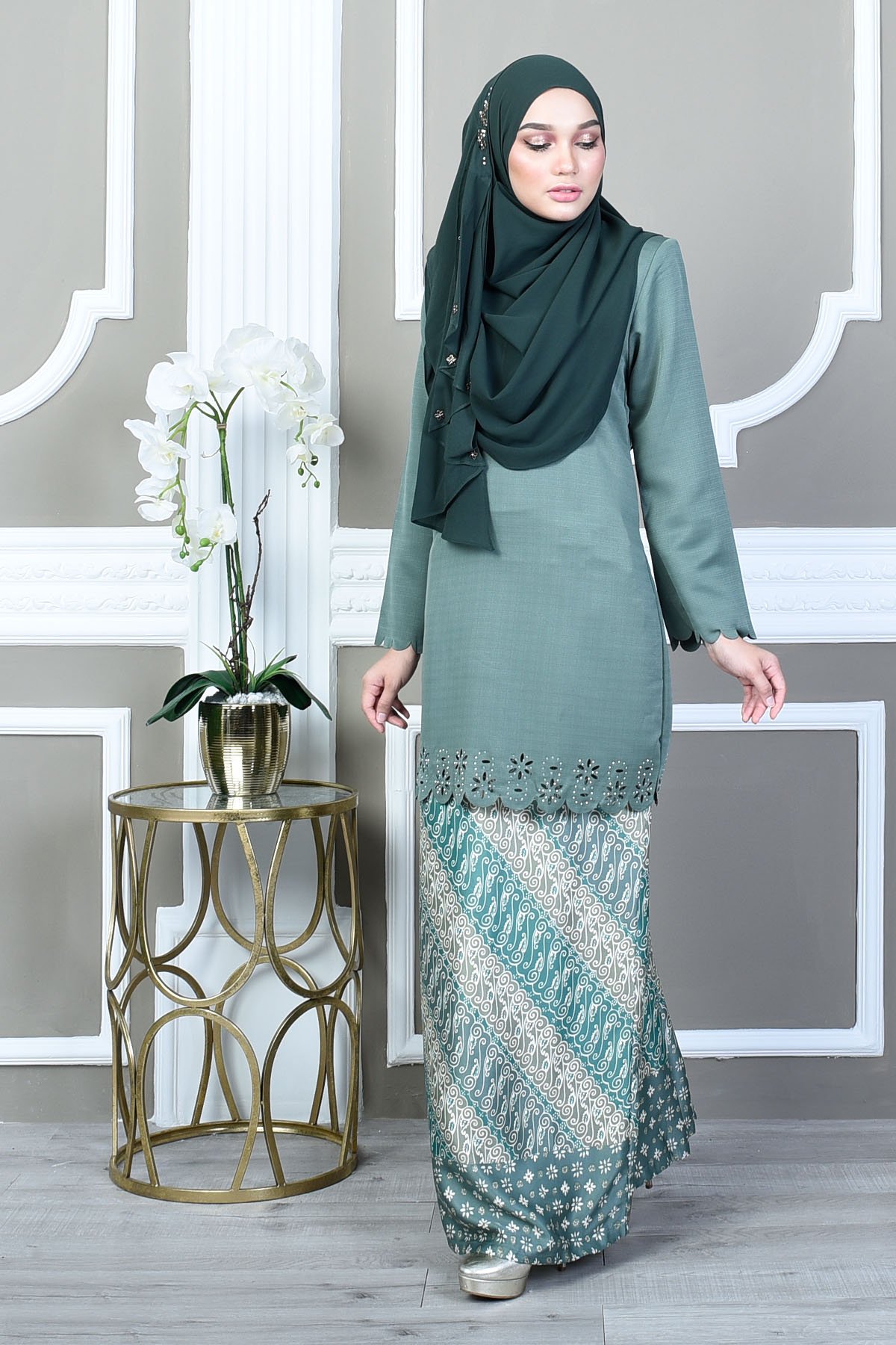 Baju Kurung Batik Lasercut Fatimah - Magic Green