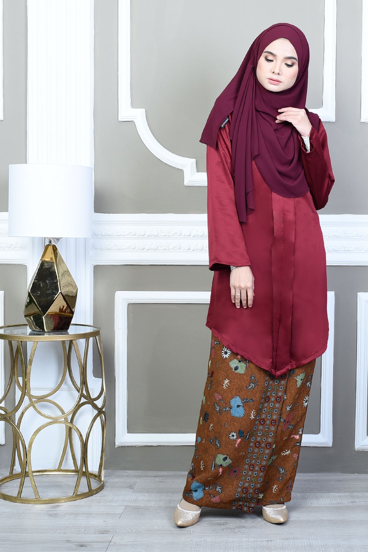 Baju Kebarung Batik Seri – Perfect Red – MuslimahClothing.Com