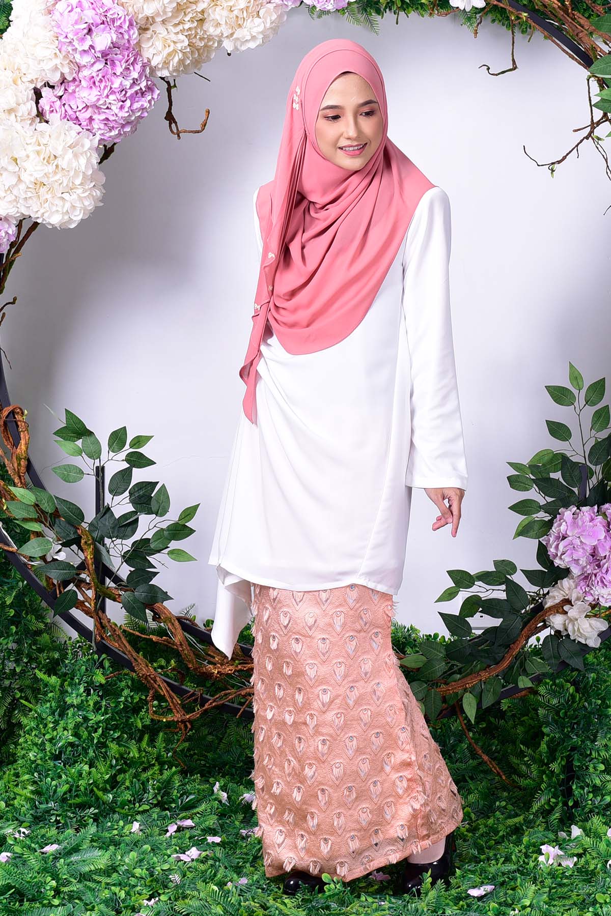 Baju Kurung Erine Waterfall - Honour White