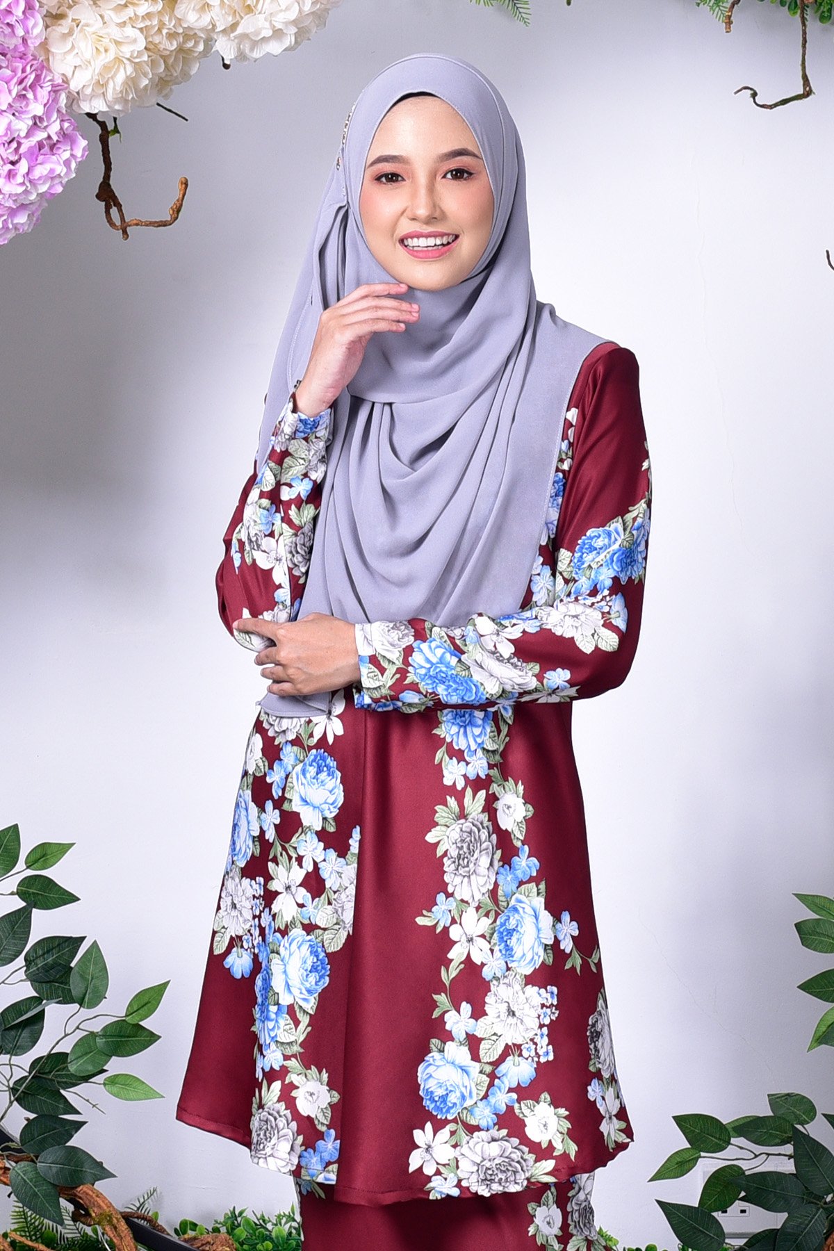 Baju Kurung Barbie Meghan - Red Daisy