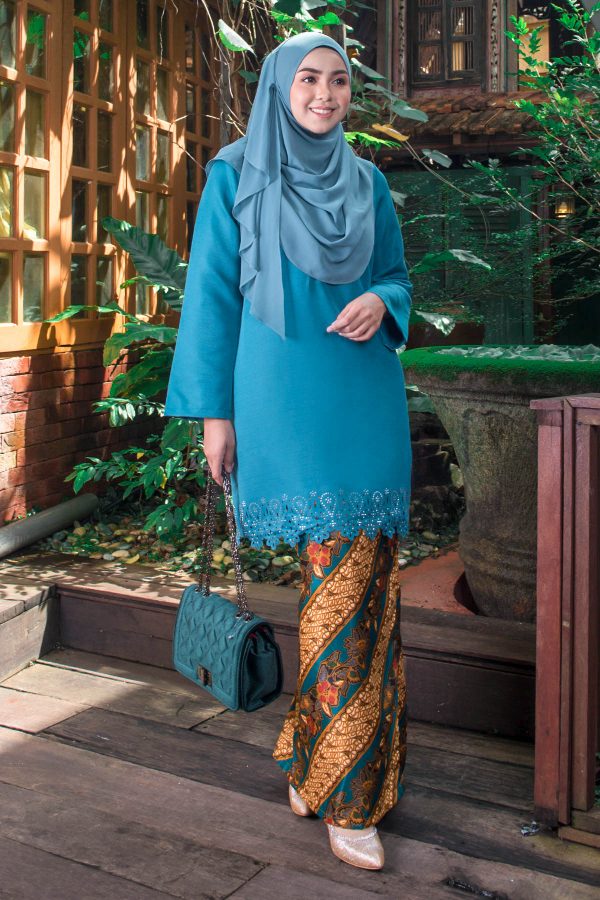 Baju Kurung Batik Lasercut Narnia Teal MuslimahClothing Com