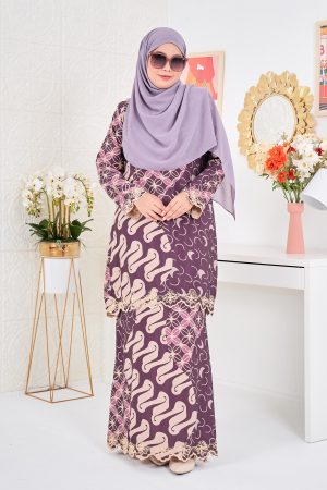 Baju Kurung Moden Batik Puteri Latifah Laluna X MCC - Purple Plum
