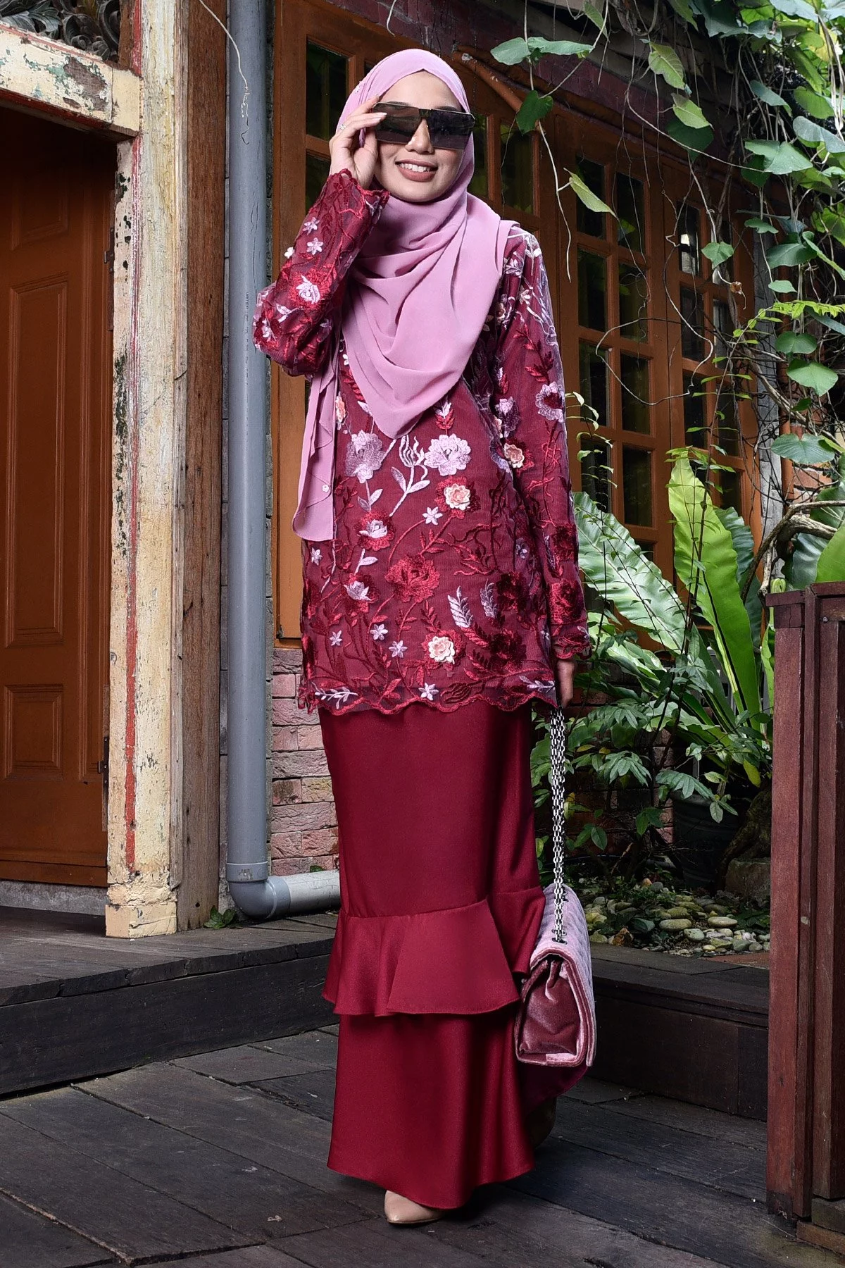 Baju Kurung Lace Celestine - Merlin Maroon