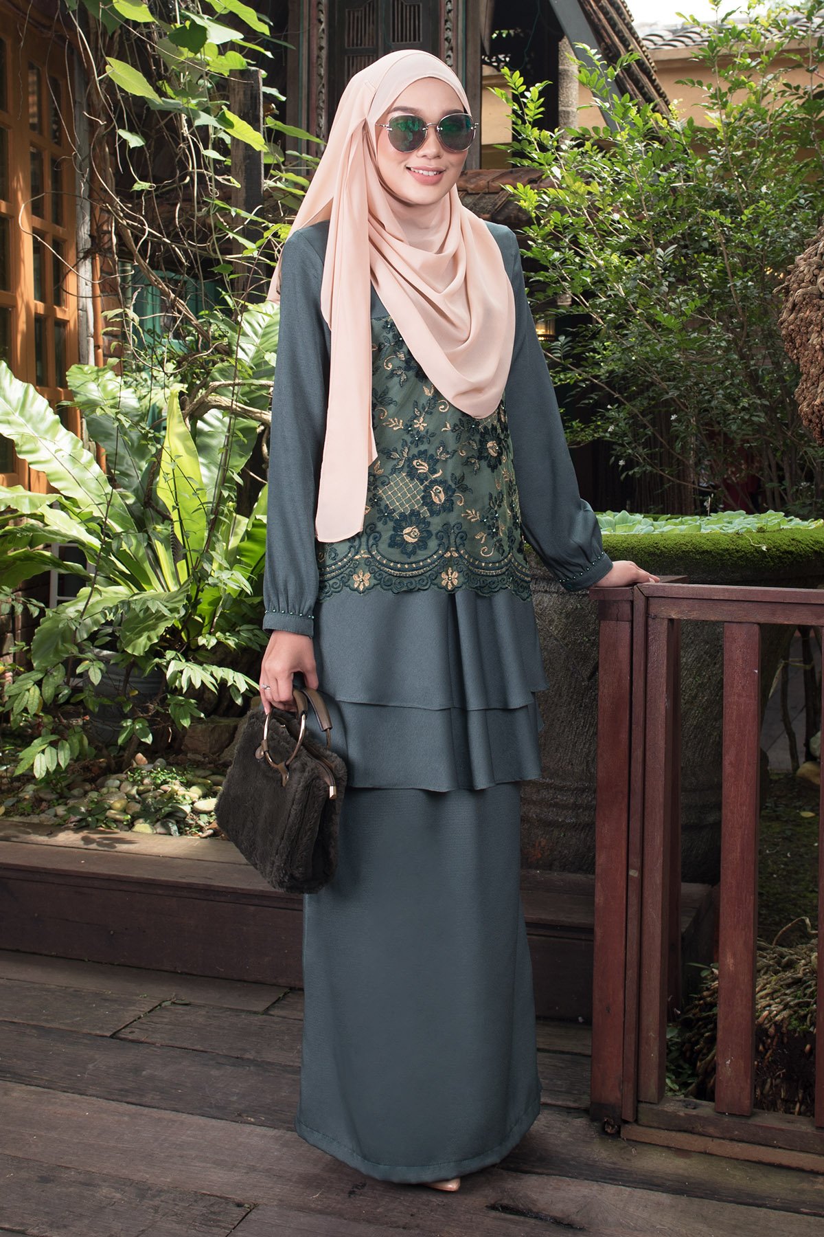 Baju Kurung Lace Alexis - Green Vine