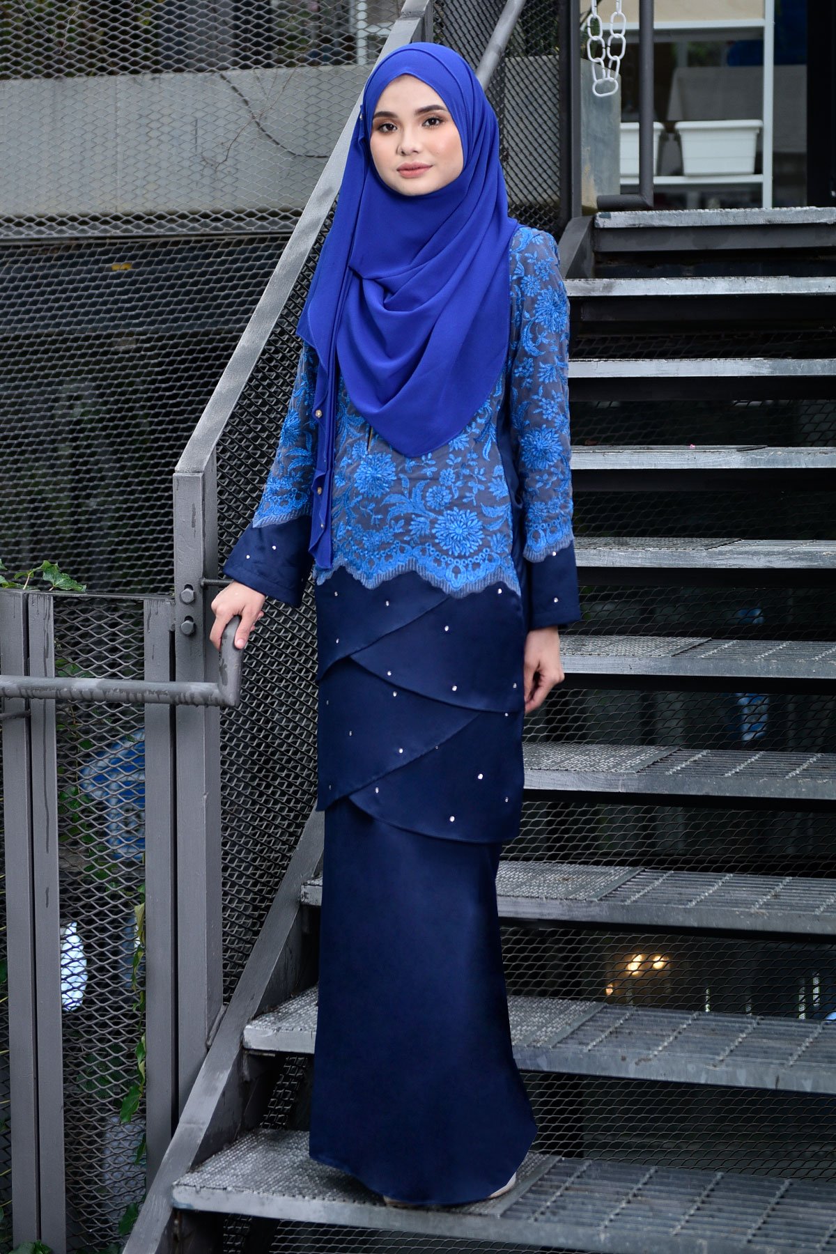 Baju Kurung Lace Clemence - Avery Blue