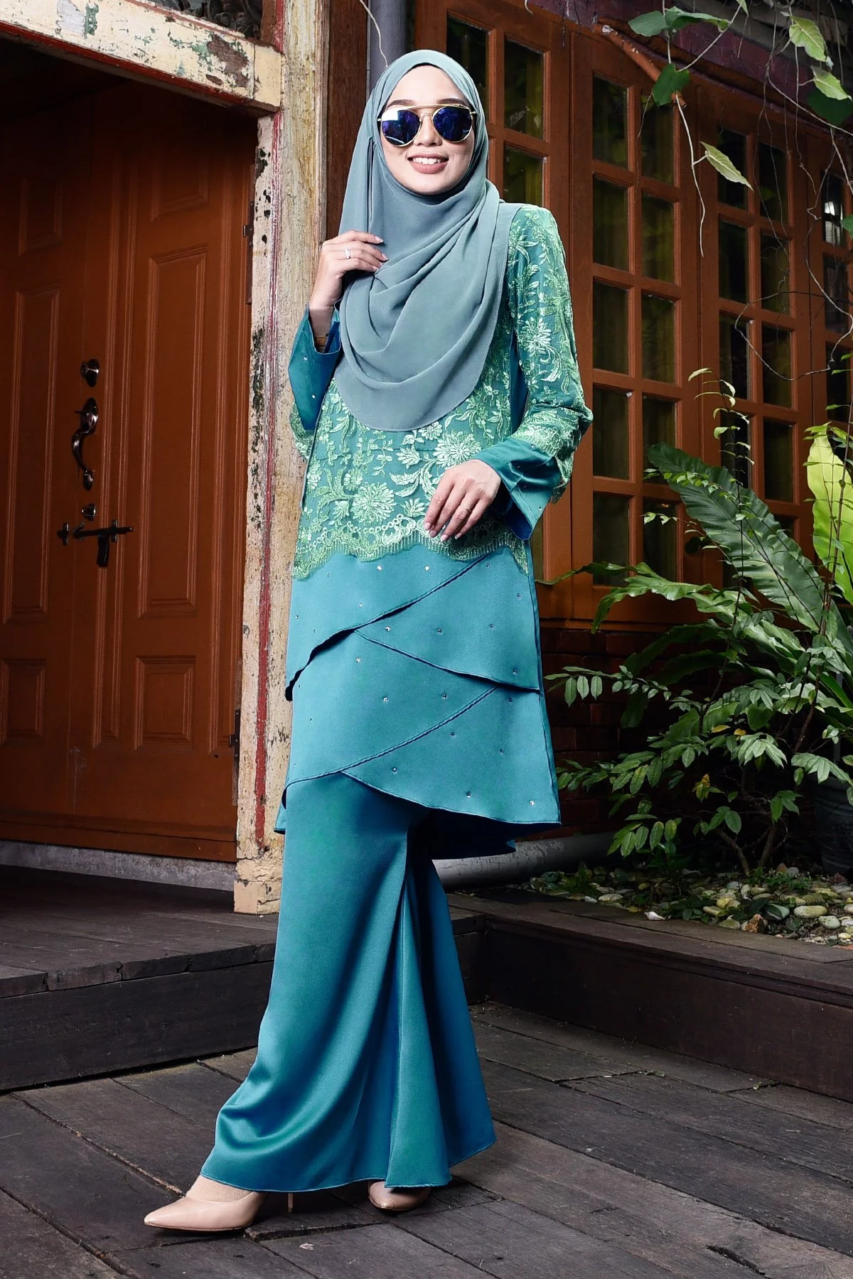 Baju Kurung Lace Clemence - Teal Shine