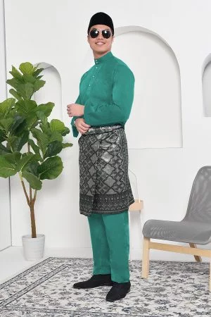 Baju Melayu Adam Regular Fit - Lush Green