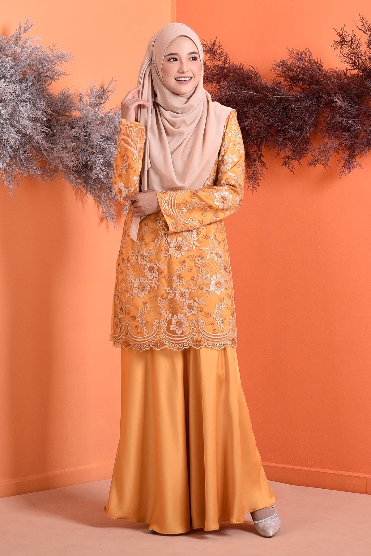 Baju Kurung Lace Brenda - Sunflower Gold