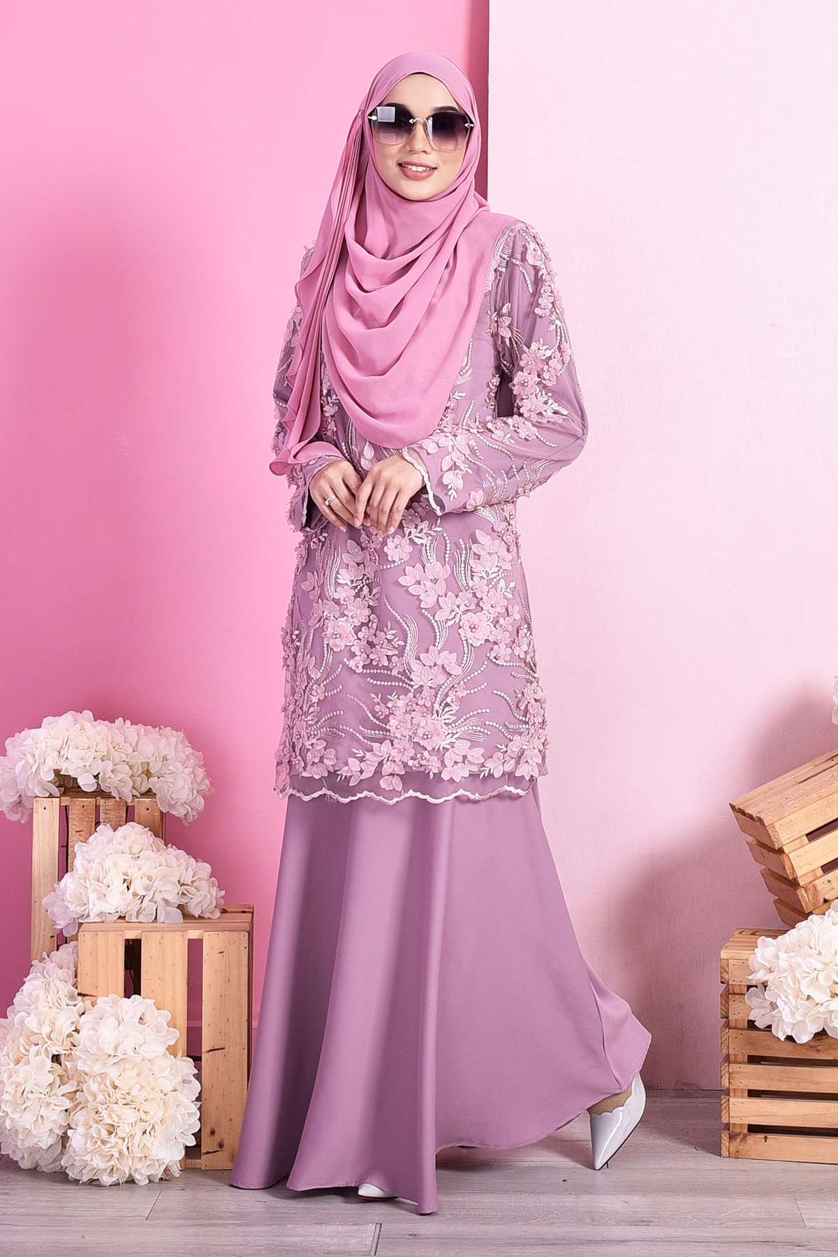 Baju Kurung Lace 3D Dolaris – Lavender – MuslimahClothing.Com