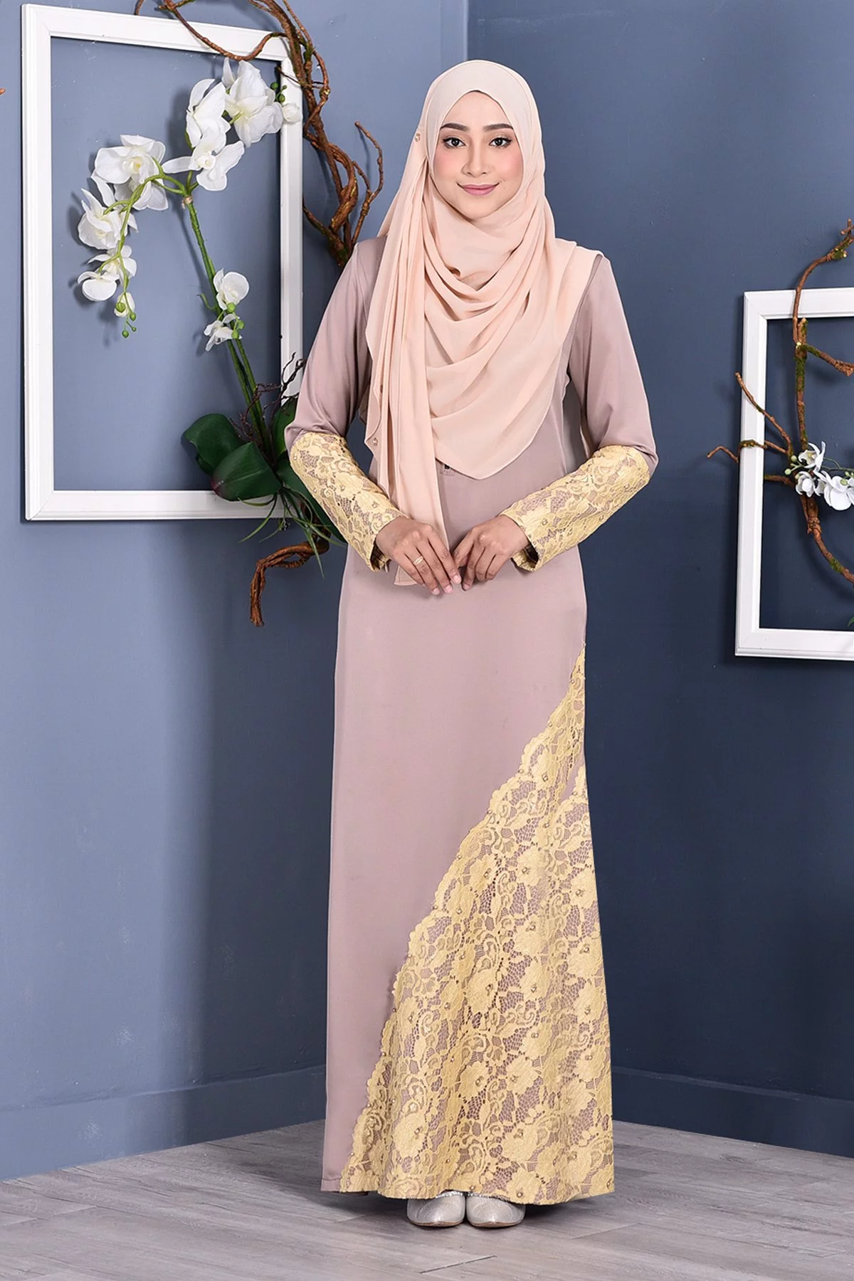 Abaya Lace Mazaya - Golden Brown
