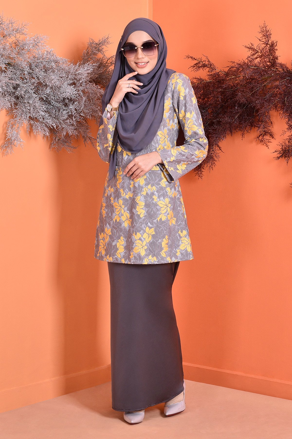 Baju Kurung Kedah Lace Gemma – Armor Grey – MuslimahClothing.Com