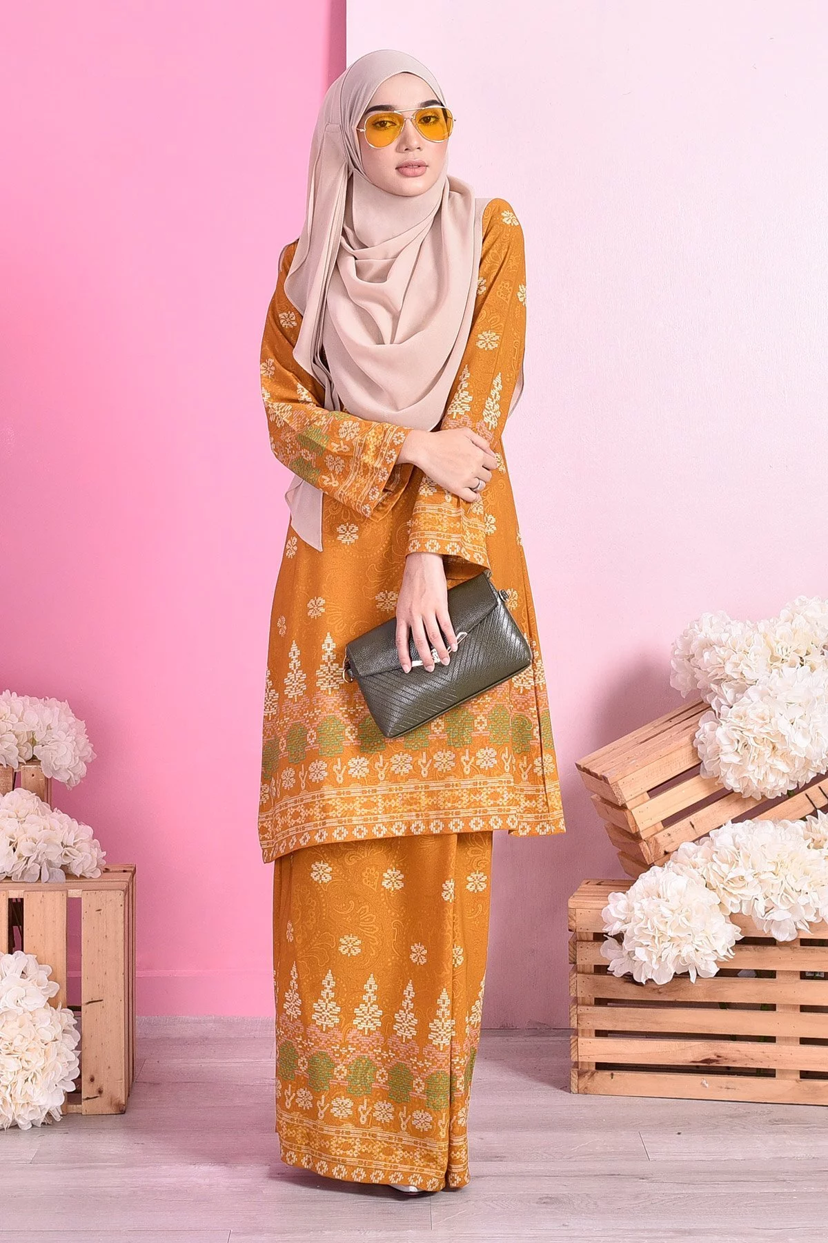 Baju Kurung Songket Amelia - Goldilocks