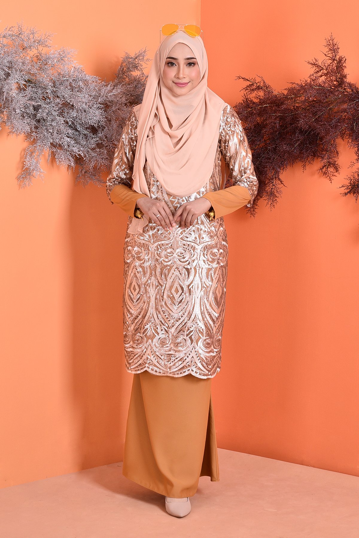 Baju Kurung Lace Sequin Jazlyn - Gold Coast