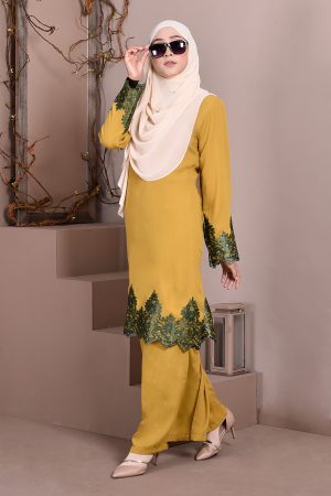 Baju Kurung Lace Royal Maya - Pineapple Yellow