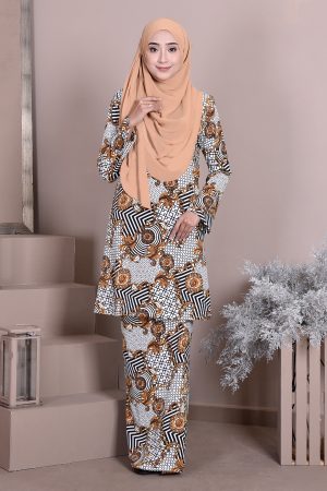 Baju Kurung Puteri Pahang Penelope - Snow White