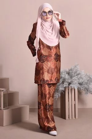 Baju Kurung Batik Satin Silk Nasiha - Spice Brown