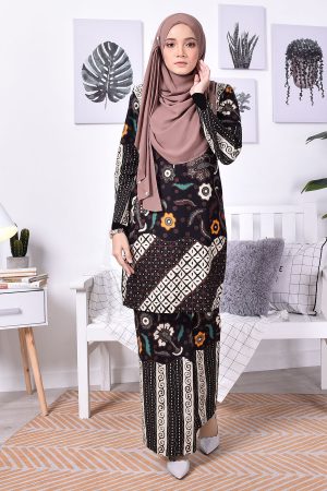 Baju Kurung Batik Norin - Black