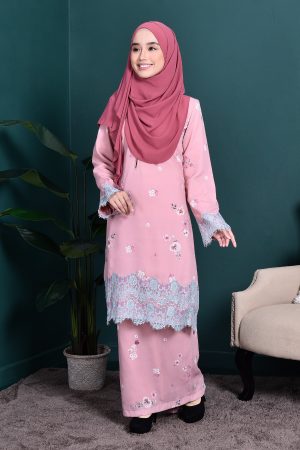 Baju Kurung Lace Madame Dalia - Smoothies Pink