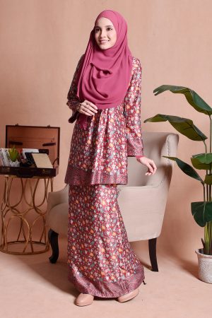 Baju Kurung Batik Pleated Arina - Sky Red