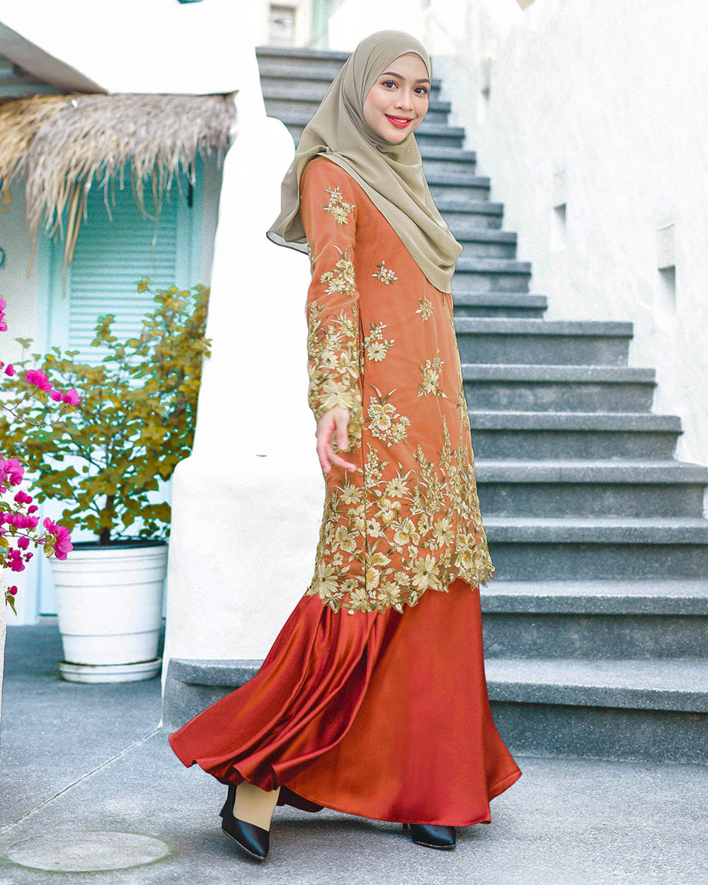 Baju Kurung Lace Latifah – Burnt Orange –