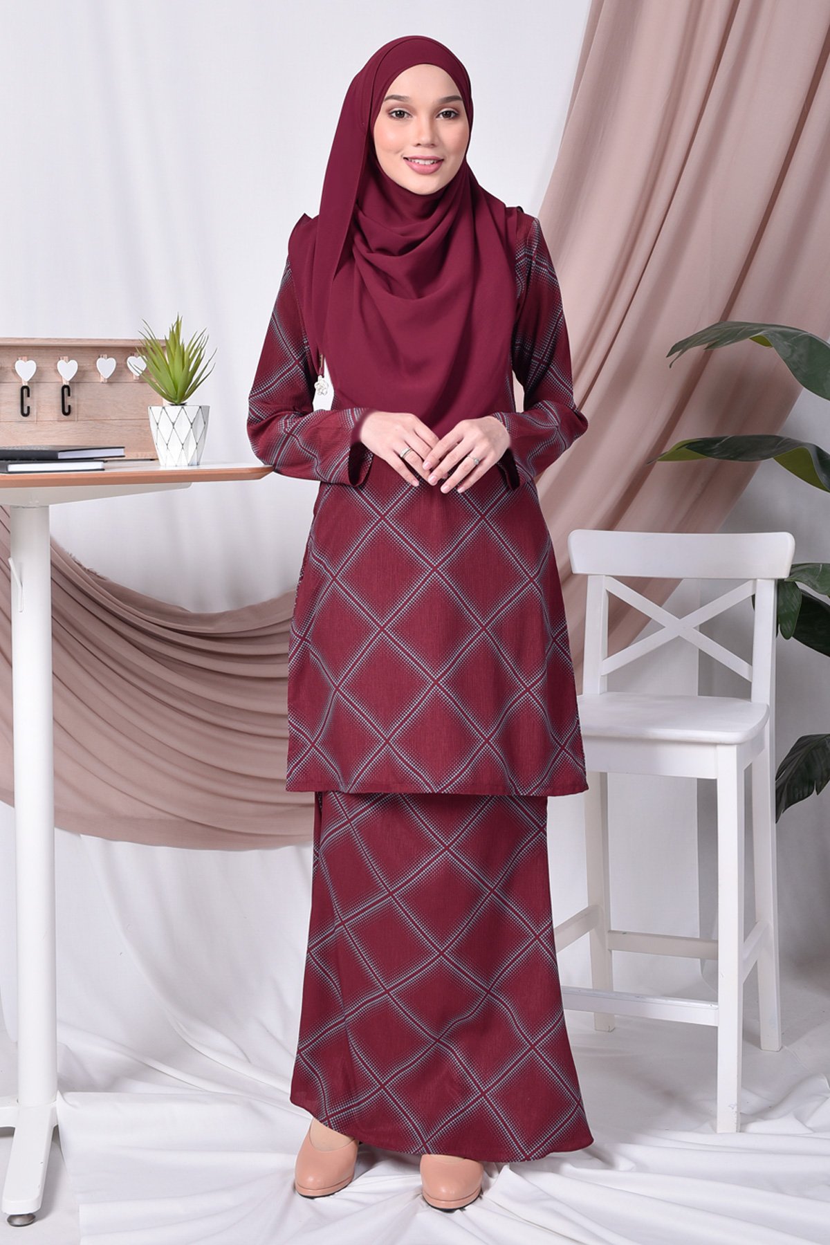Baju Kurung Moden Trisha – Queen Maroon – MuslimahClothing.Com