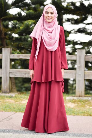 Baju Kurung Suit Hazana - Red