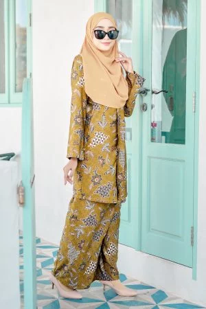 Baju Kebarung Batik Dobby Aima - Biscotti Gold