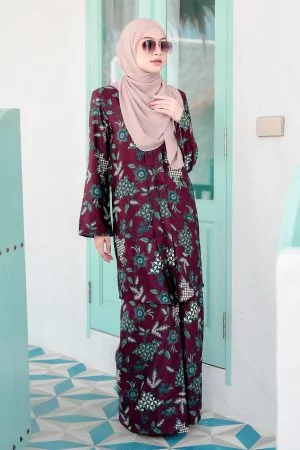 Baju Kebarung Batik Dobby Aima - Garnet Red