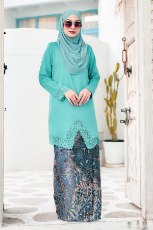 Baju Kebarung Batik Lasercut Aimi - Tiffany Blue