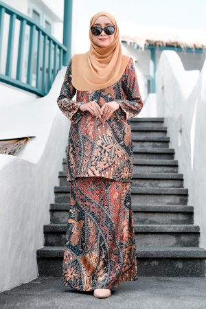 Baju Kurung Kedah Batik Dobby Aimi - Dark Tangerine