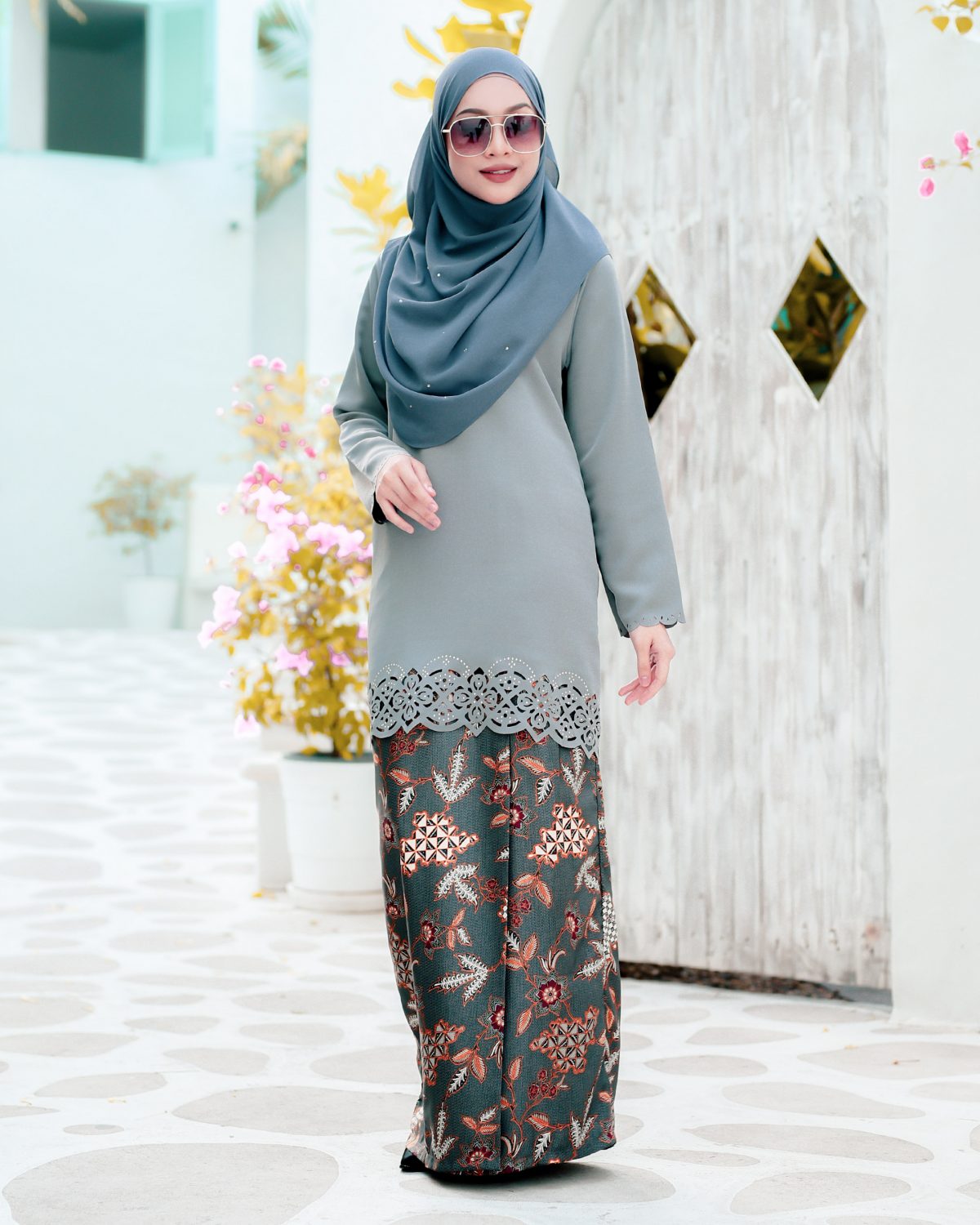 Baju Kurung Batik Lasercut Aima – Ash Grey – MuslimahClothing.Com