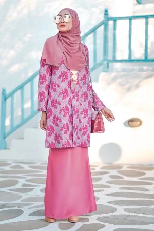 Baju Kebarung Lace Geesha - Fuchsia Pink