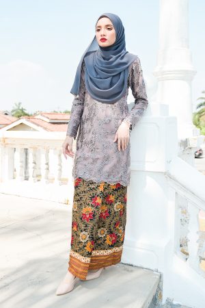 Baju Kurung Batik Lace Pearl Aeda - Pigeon Grey