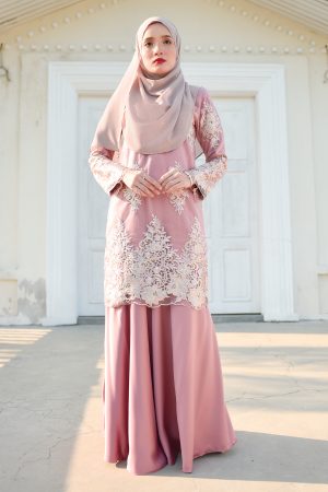 Baju Kurung Lace Aere - Salmon Pink