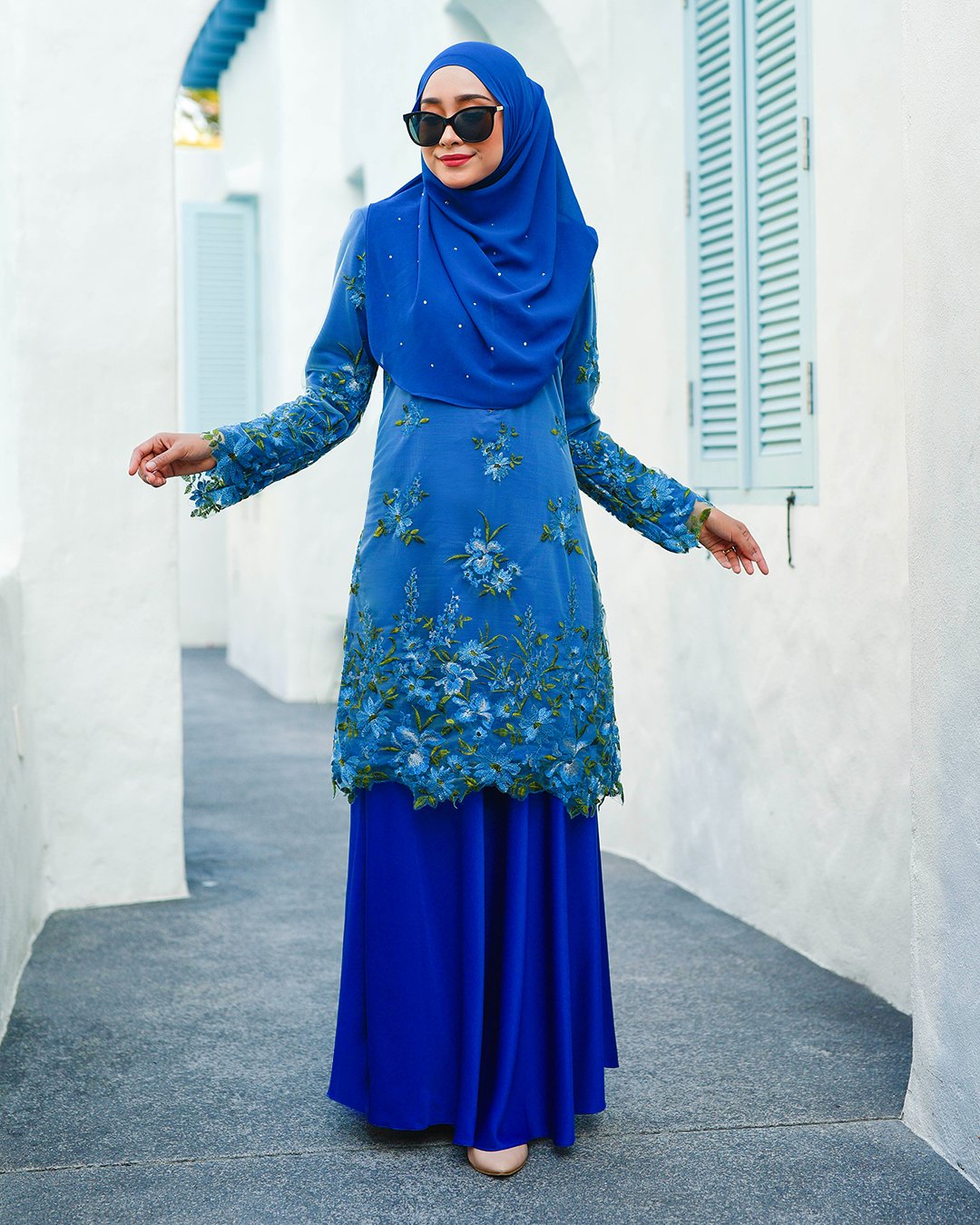 Baju Kurung Lace Latifah – Marine Blue –