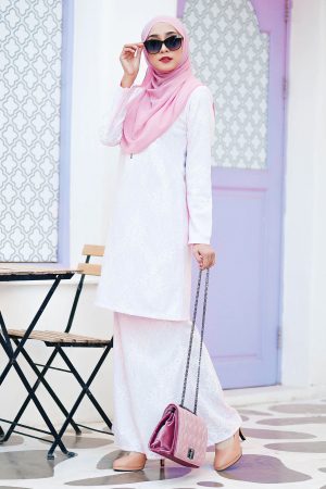 Baju Kurung Moden Lace Giza - Cotton Candy