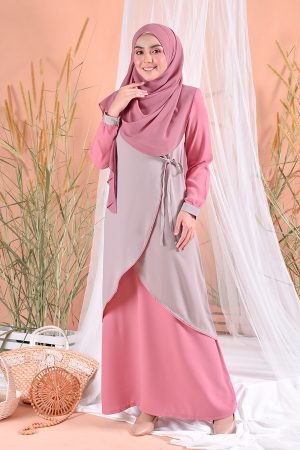 Abaya Natsuko - Lake Pink