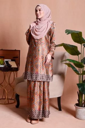 Baju Kurung Batik Arifah - Brownies Brown