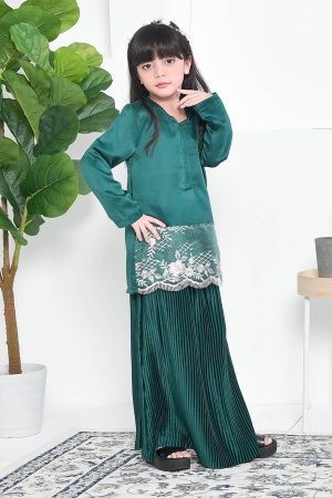 Baju Kurung Lace Pleated Aeni Kids - Zamrud Green