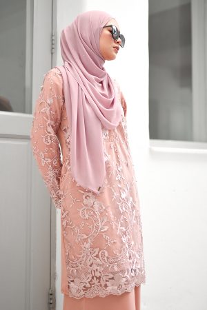 Baju Kurung Lace Amara - Salmon Pink