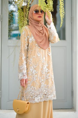 Baju Kurung Lace Amara - Banana Smoothies