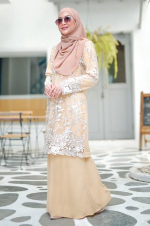 Baju Kurung Lace Amara - Banana Smoothies