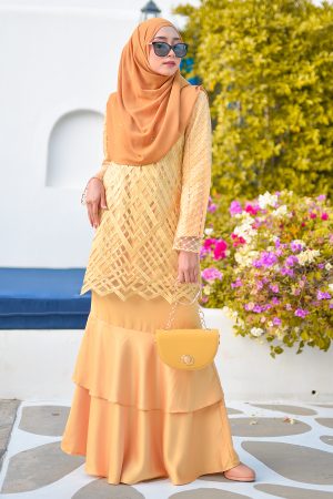 Baju Kurung Lace Azila - Ferrero Gold