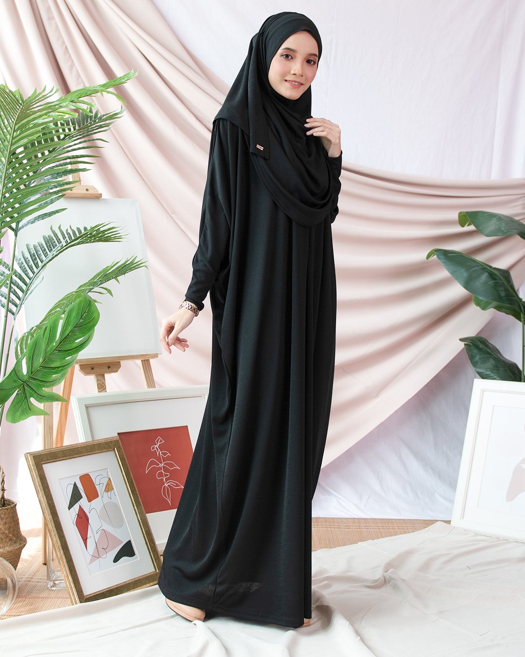 plain black abaya