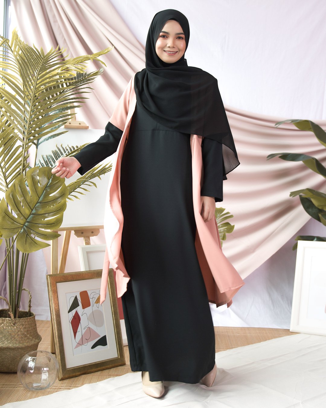 Abaya Cardi Maisarah – Black Peach – MuslimahClothing.Com