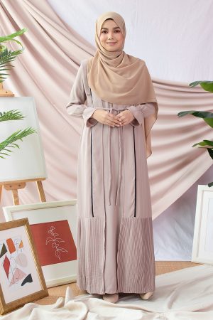 Abaya Pleated Atifah - Swiss Coffee