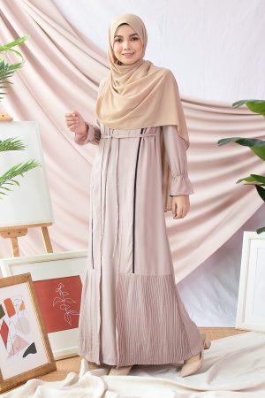 Abaya Pleated Atifah - Swiss Coffee