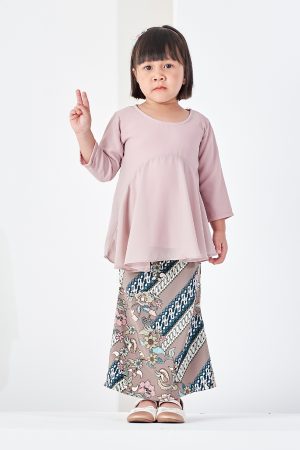 Baju Kurung Batik Barbie Adriana Kids - Dusty Pink